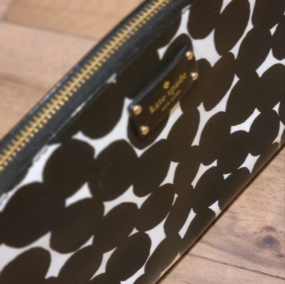 KATE SPADE Black & White Polka Dot Crossbody Bag!